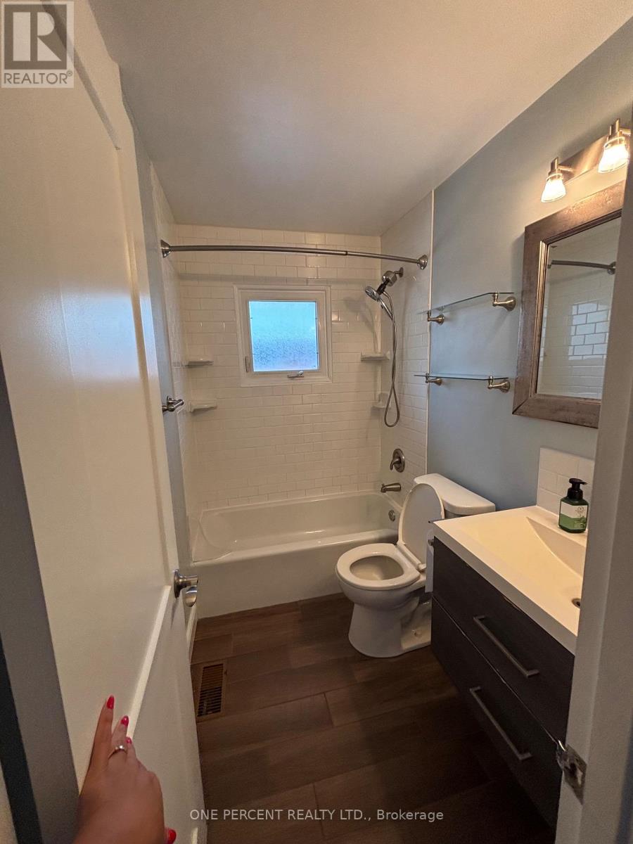 52 Terraview Boulevard, Toronto, Ontario  M1R 4L9 - Photo 10 - E12519136