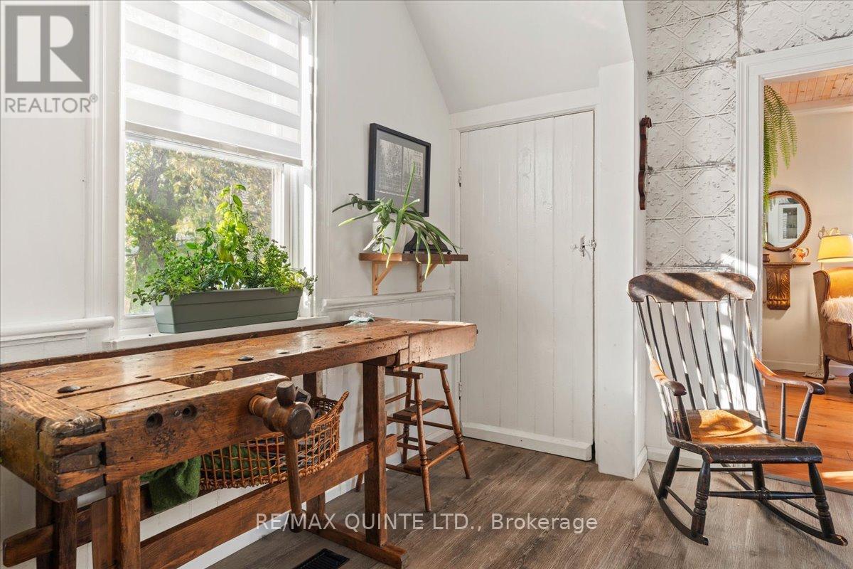 15775 Loyalist Parkway, Prince Edward County, Ontario  K0K 1G0 - Photo 17 - X12519352