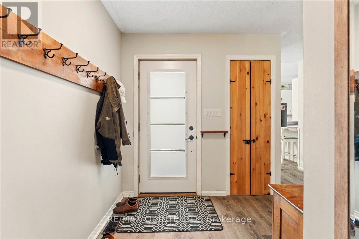 15775 Loyalist Parkway, Prince Edward County, Ontario  K0K 1G0 - Photo 4 - X12519352