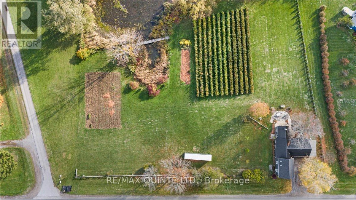 15775 Loyalist Parkway, Prince Edward County, Ontario  K0K 1G0 - Photo 44 - X12519352