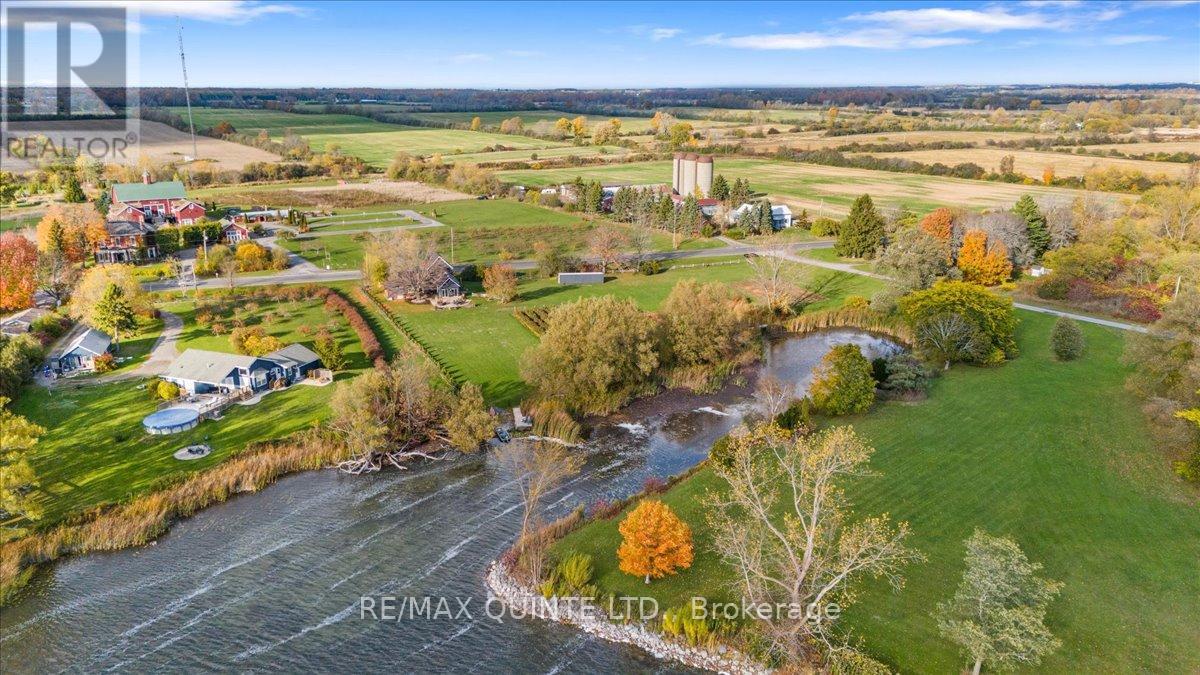 15775 Loyalist Parkway, Prince Edward County, Ontario  K0K 1G0 - Photo 45 - X12519352