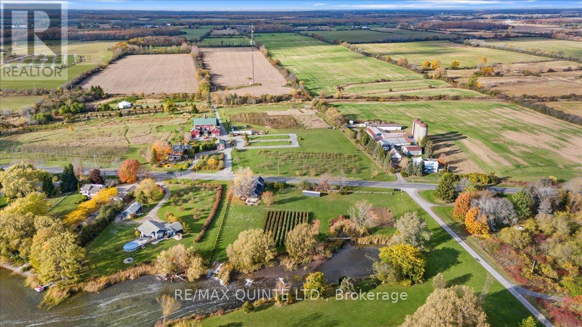 15775 Loyalist Parkway, Prince Edward County, Ontario  K0K 1G0 - Photo 46 - X12519352