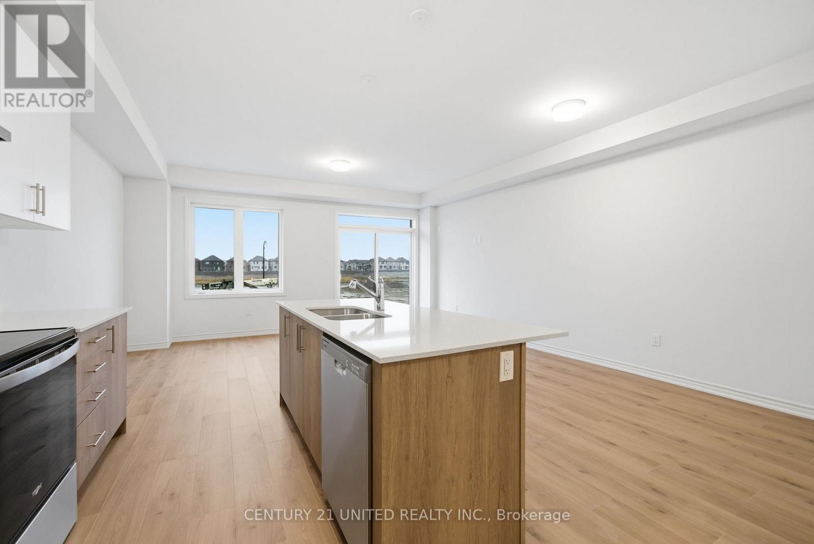 129 Sanderson Drive, Kawartha Lakes, Ontario  K9V 0S7 - Photo 12 - X12519438