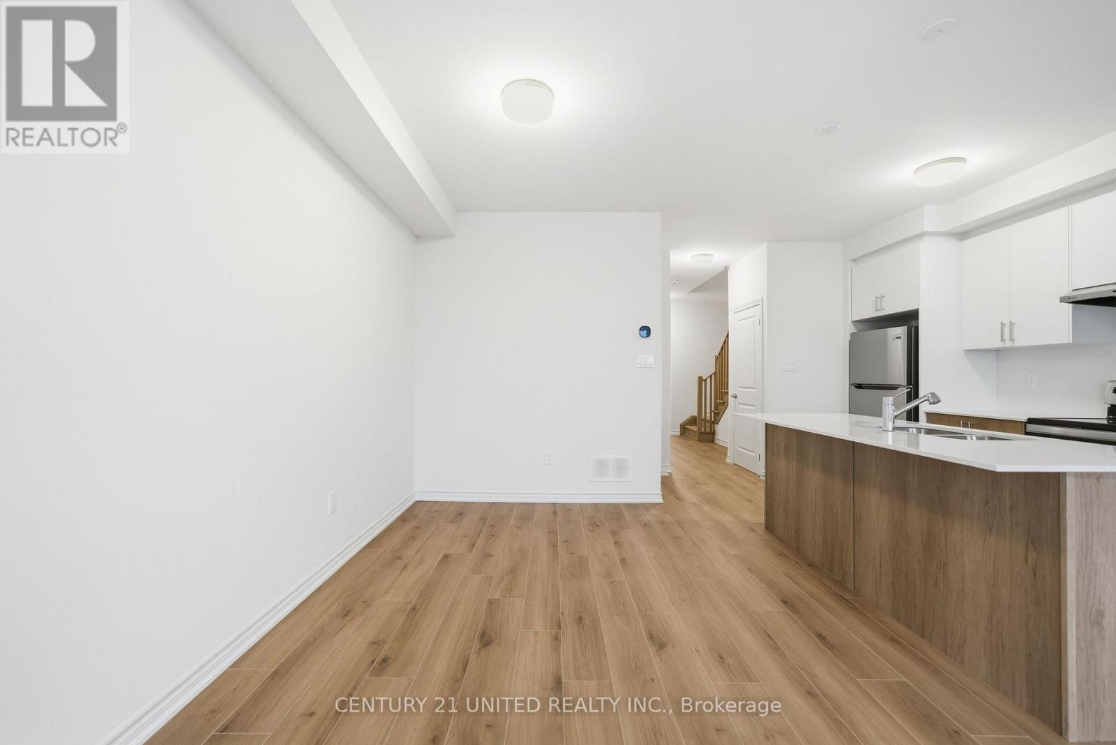 129 Sanderson Drive, Kawartha Lakes, Ontario  K9V 0S7 - Photo 16 - X12519438