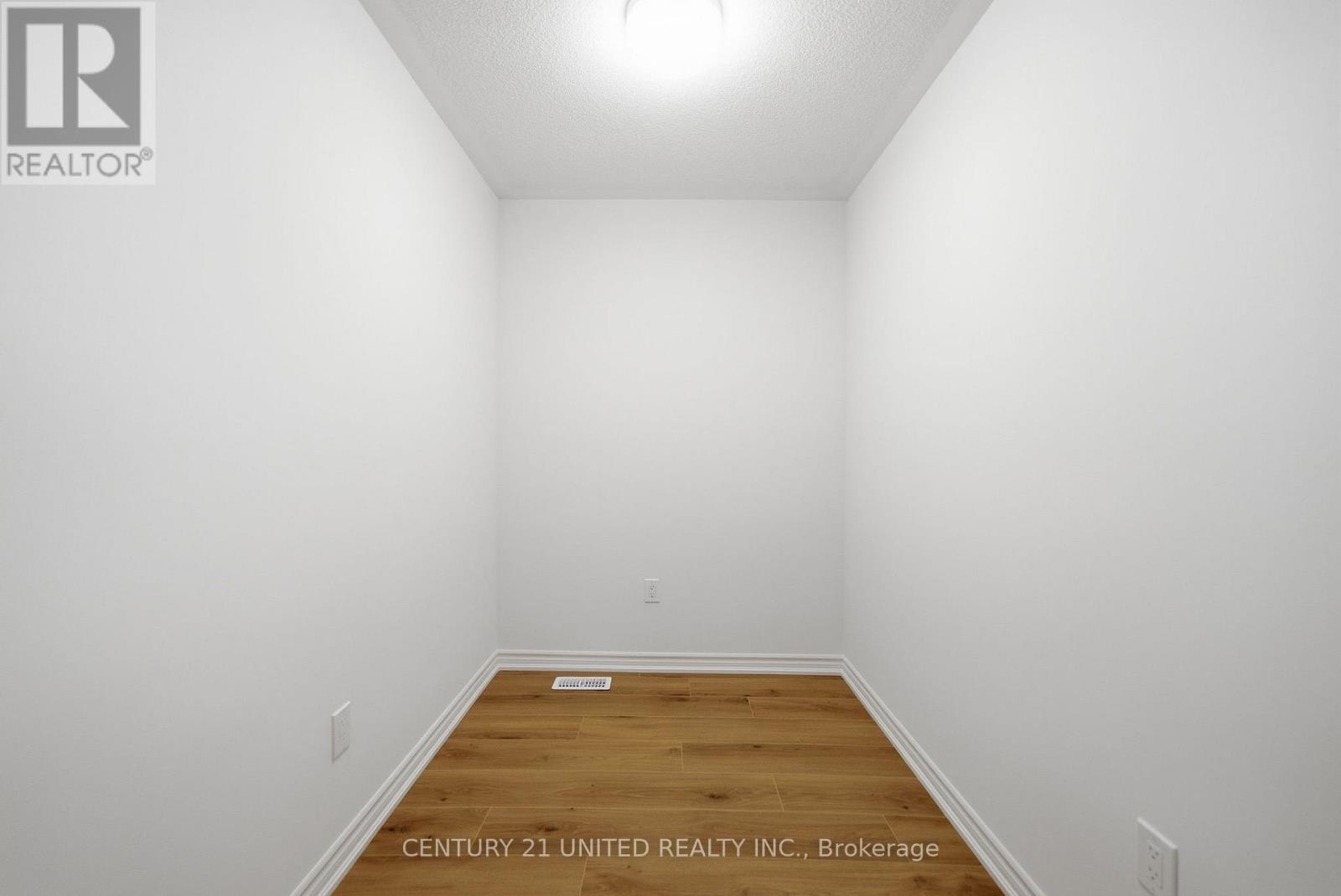 129 Sanderson Drive, Kawartha Lakes, Ontario  K9V 0S7 - Photo 28 - X12519438