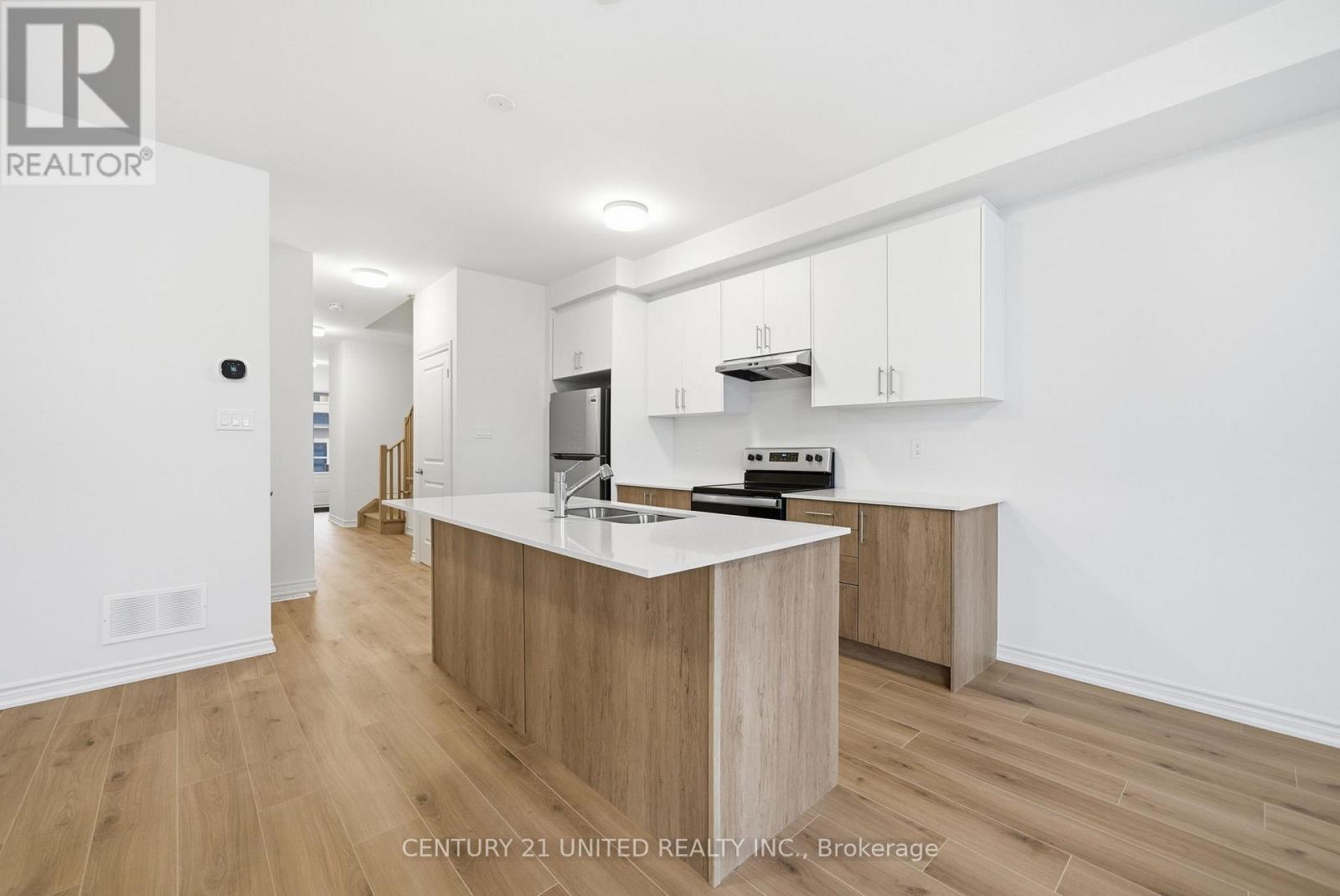 129 Sanderson Drive, Kawartha Lakes, Ontario  K9V 0S7 - Photo 9 - X12519438