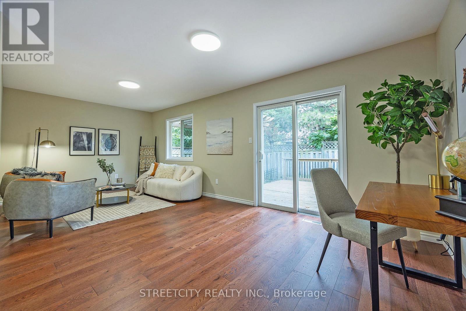 808 Guildwood Boulevard, London North, Ontario  N6H 5G2 - Photo 26 - X12519254