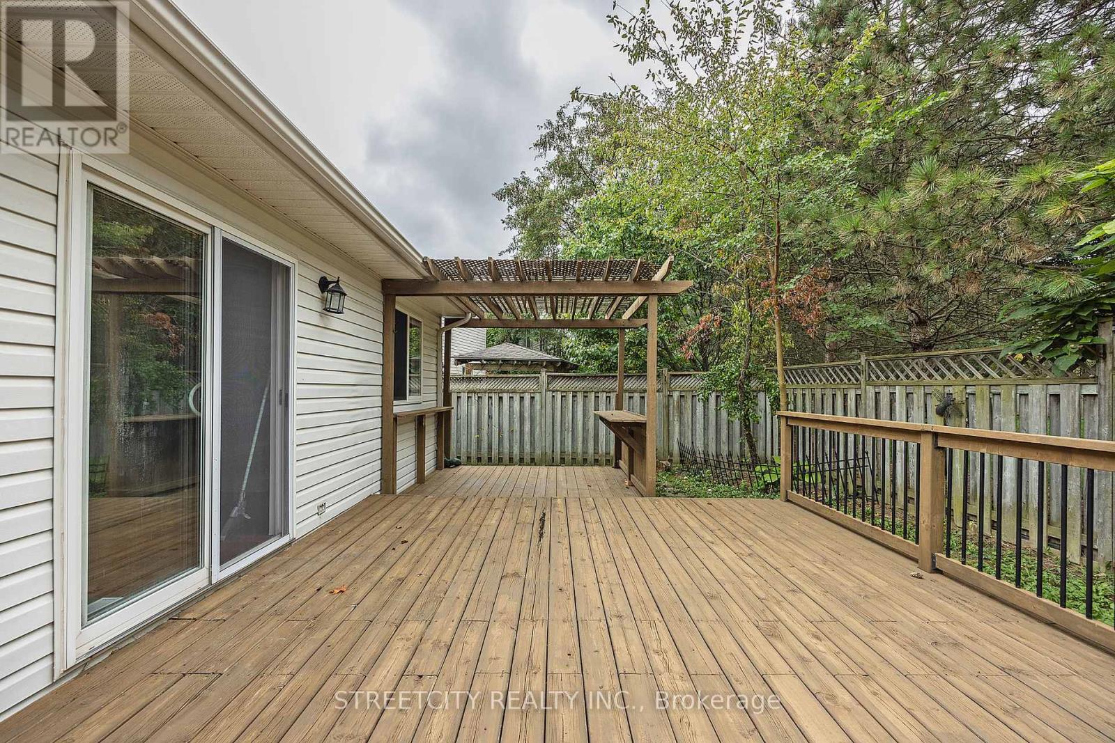 808 Guildwood Boulevard, London North, Ontario  N6H 5G2 - Photo 49 - X12519254