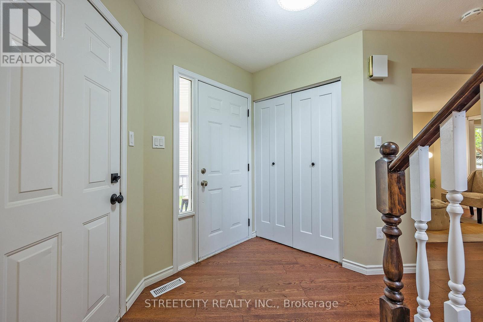 808 Guildwood Boulevard, London North, Ontario  N6H 5G2 - Photo 8 - X12519254