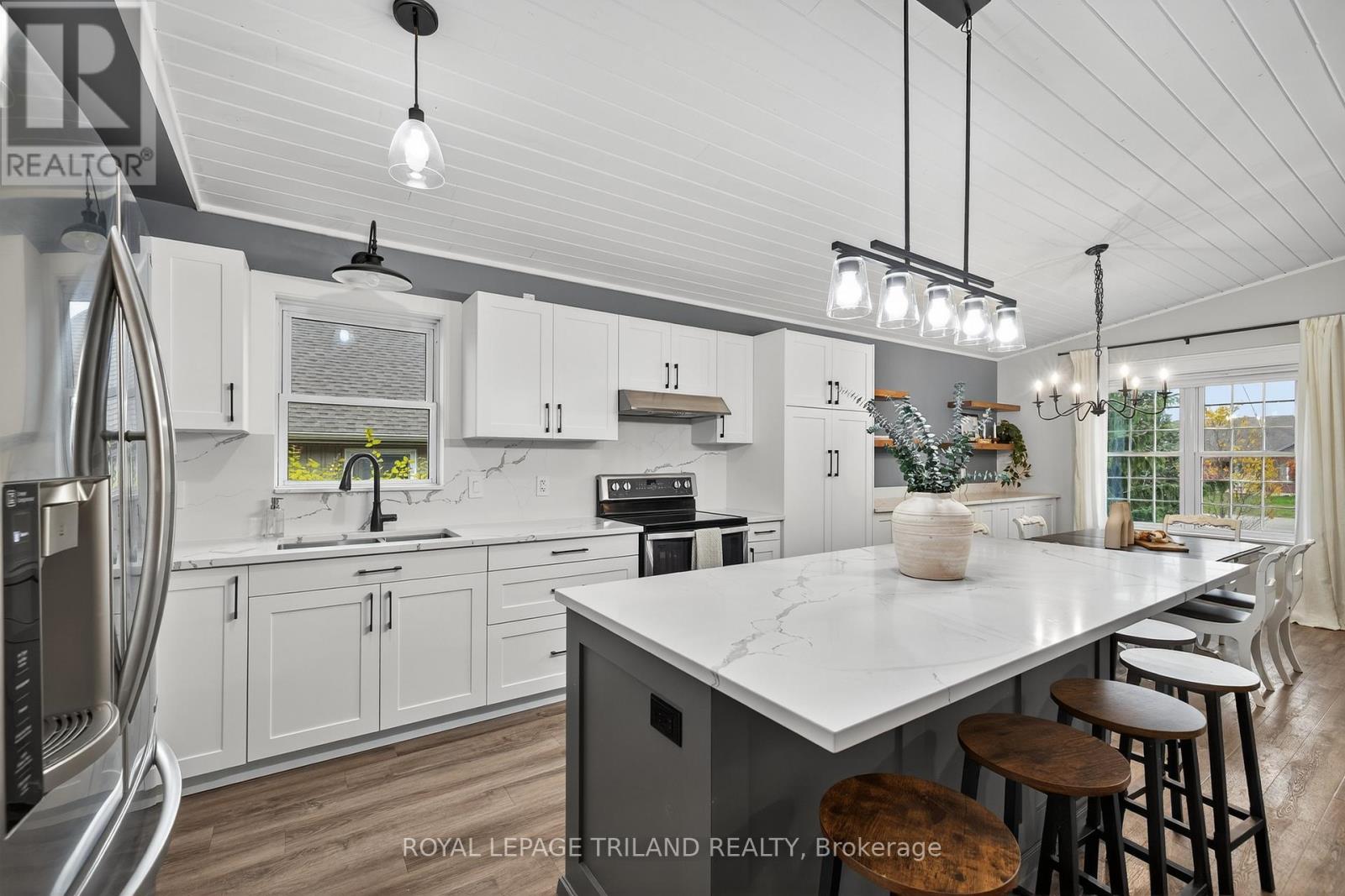 11565 Springfield Road, Malahide, Ontario  N5H 2R3 - Photo 13 - X12519288