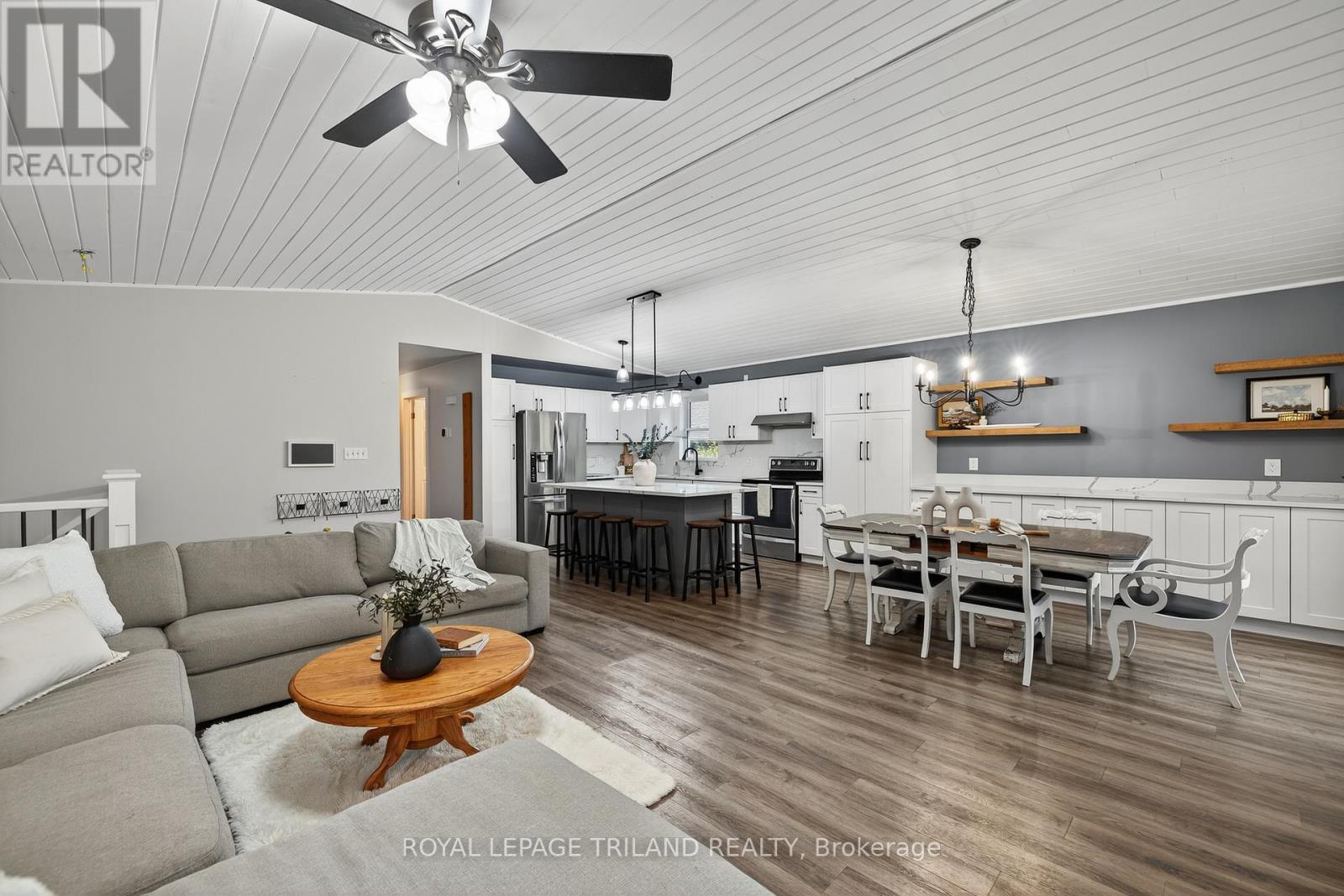 11565 Springfield Road, Malahide, Ontario  N5H 2R3 - Photo 7 - X12519288