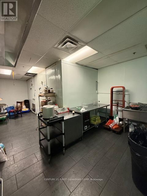 1362 Lambton Mall Road, Sarnia, Ontario  N7S 5R6 - Photo 15 - X12519434