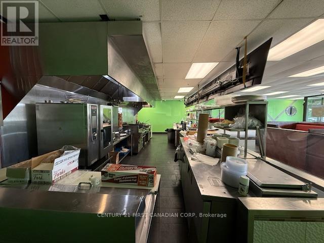 1362 Lambton Mall Road, Sarnia, Ontario  N7S 5R6 - Photo 7 - X12519434
