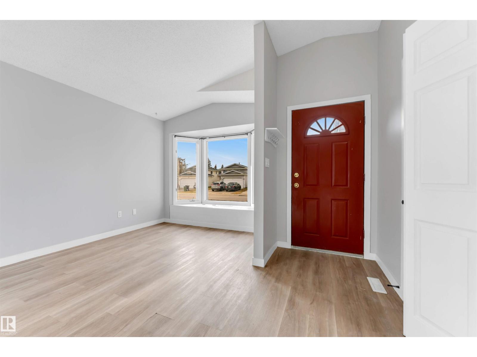 3313 43 St Nw, Edmonton, Alberta  T6L 5Z6 - Photo 3 - E4464973