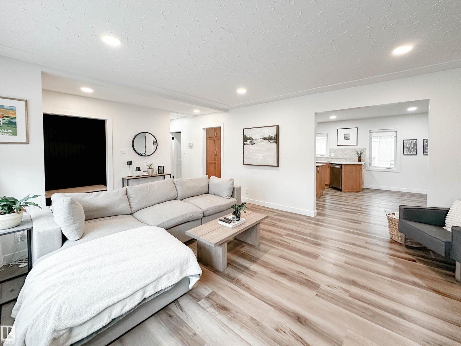 4 Balmoral Dr, St. Albert, Alberta  T8N 0B8 - Photo 11 - E4464975