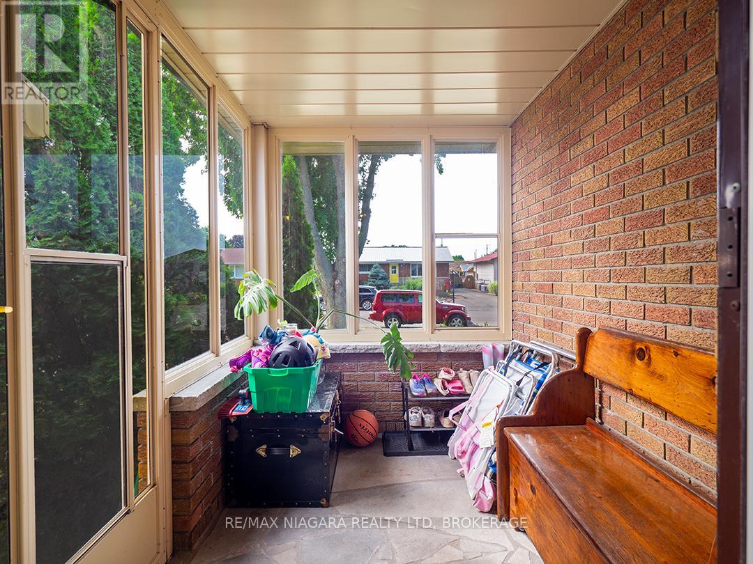 15 Michael Drive S, Port Colborne, Ontario  L3K 3C3 - Photo 5 - X12345982