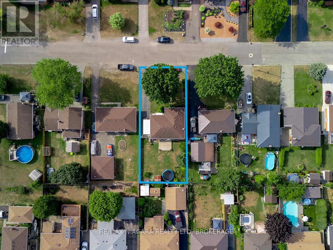 15 Michael Drive S, Port Colborne, Ontario  L3K 3C3 - Photo 3 - X12345982