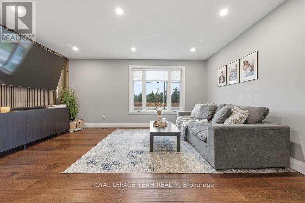 1265 Haley Road, Whitewater Region, Ontario K0J 1Y0 - Photo 14 - X12519328