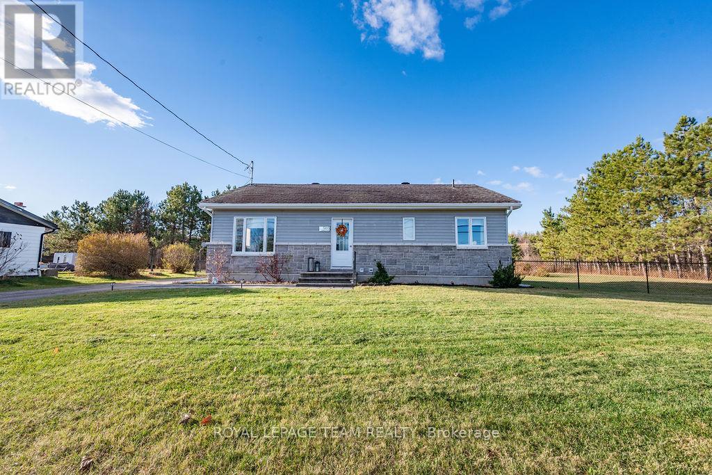 1265 Haley Road, Whitewater Region, Ontario K0J 1Y0 - Photo 3 - X12519328