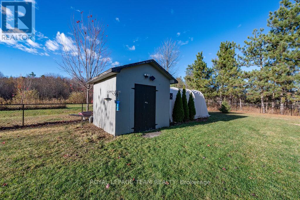 1265 Haley Road, Whitewater Region, Ontario K0J 1Y0 - Photo 38 - X12519328