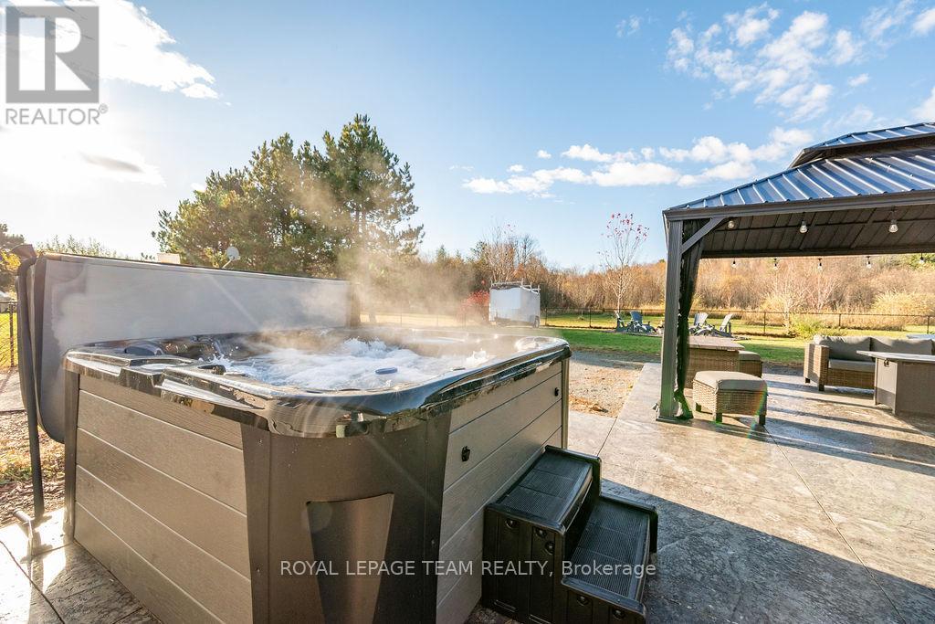 1265 Haley Road, Whitewater Region, Ontario K0J 1Y0 - Photo 6 - X12519328