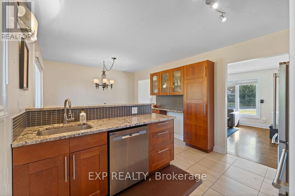19 Sunnycrest Drive, Ottawa, Ontario  K2E 5Y3 - Photo 15 - X12519284