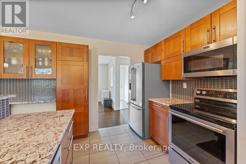 19 Sunnycrest Drive, Ottawa, Ontario  K2E 5Y3 - Photo 16 - X12519284