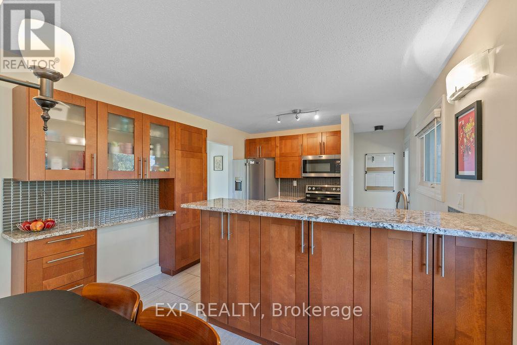 19 Sunnycrest Drive, Ottawa, Ontario  K2E 5Y3 - Photo 17 - X12519284