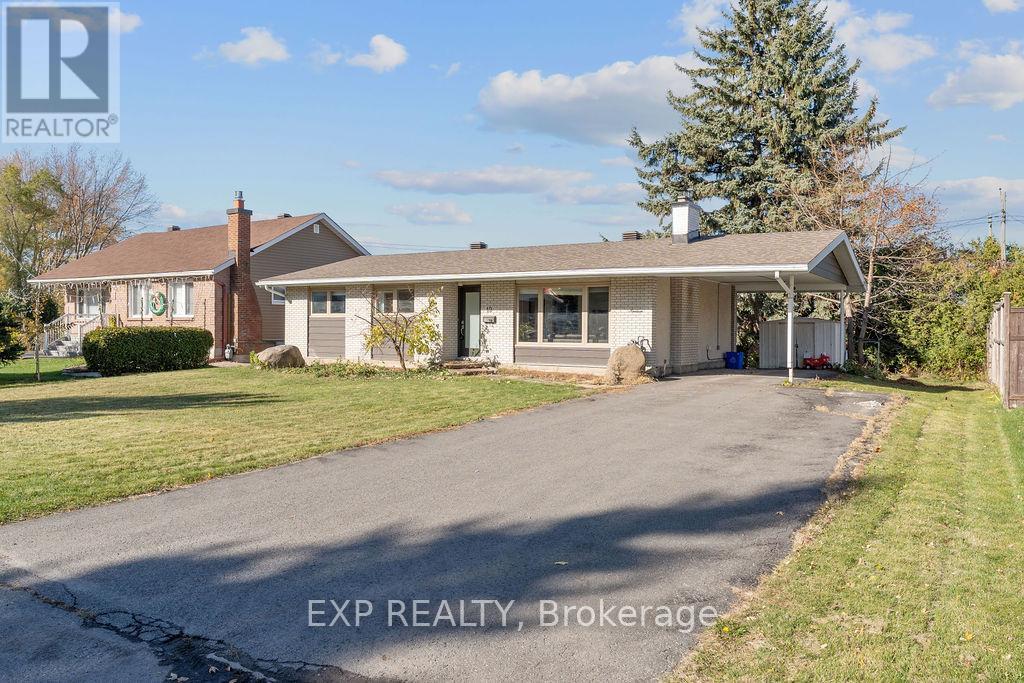 19 Sunnycrest Drive, Ottawa, Ontario  K2E 5Y3 - Photo 2 - X12519284