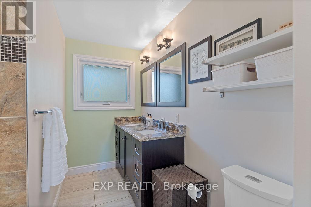 19 Sunnycrest Drive, Ottawa, Ontario  K2E 5Y3 - Photo 25 - X12519284