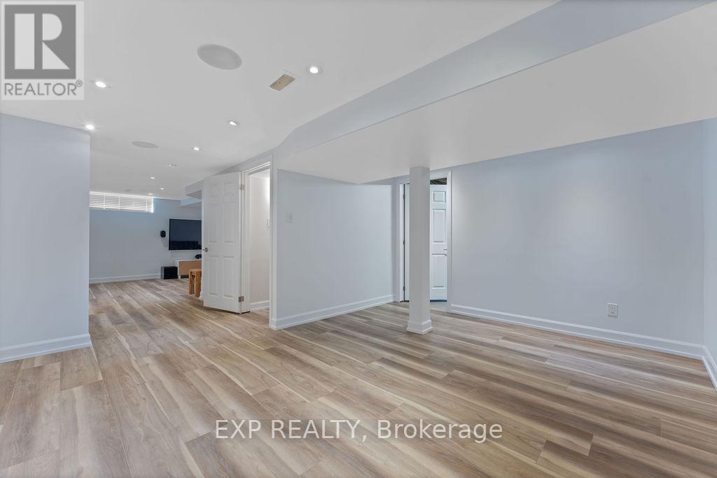 19 Sunnycrest Drive, Ottawa, Ontario  K2E 5Y3 - Photo 30 - X12519284