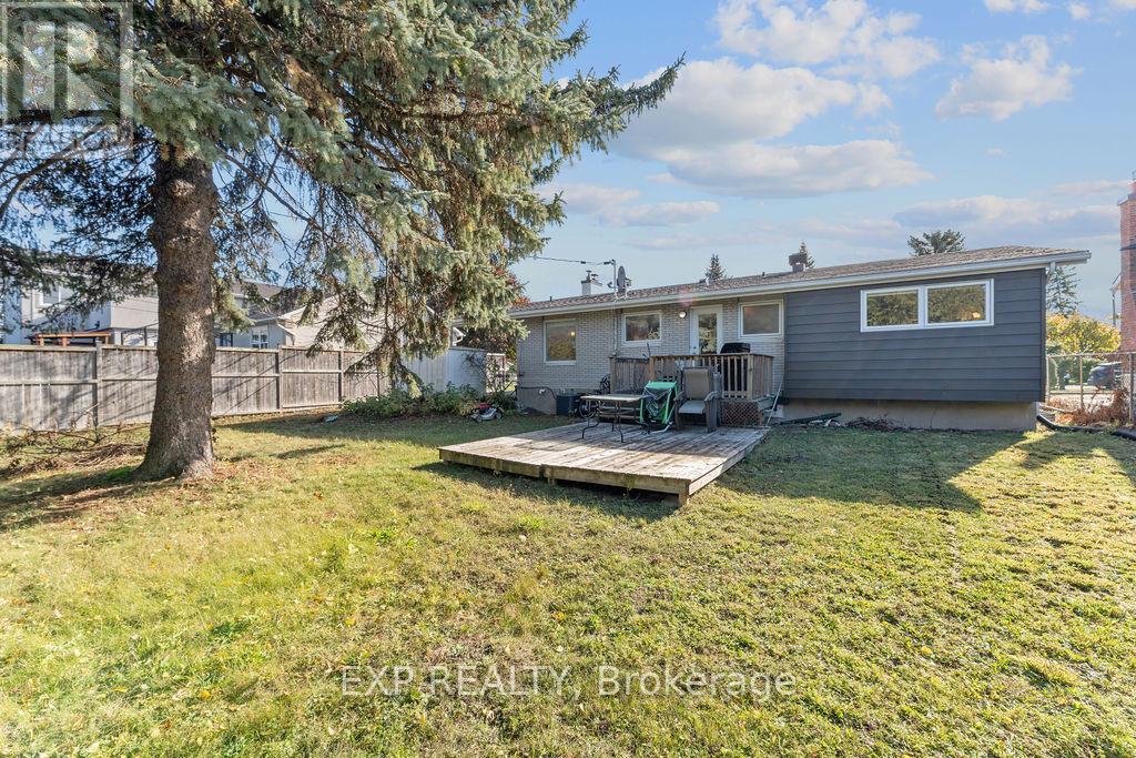 19 Sunnycrest Drive, Ottawa, Ontario  K2E 5Y3 - Photo 32 - X12519284