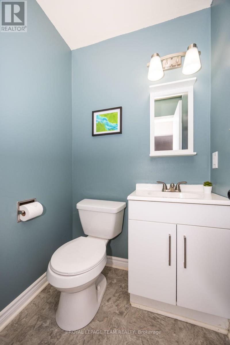 21 - 1960 Colorado Lane, Ottawa, Ontario  K1C 6T9 - Photo 13 - X12519324