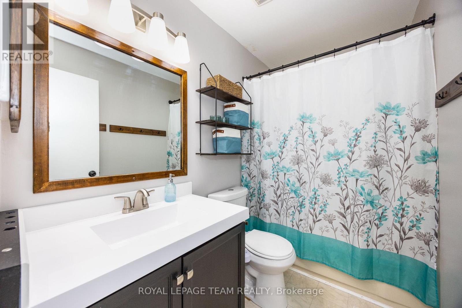 21 - 1960 Colorado Lane, Ottawa, Ontario  K1C 6T9 - Photo 17 - X12519324