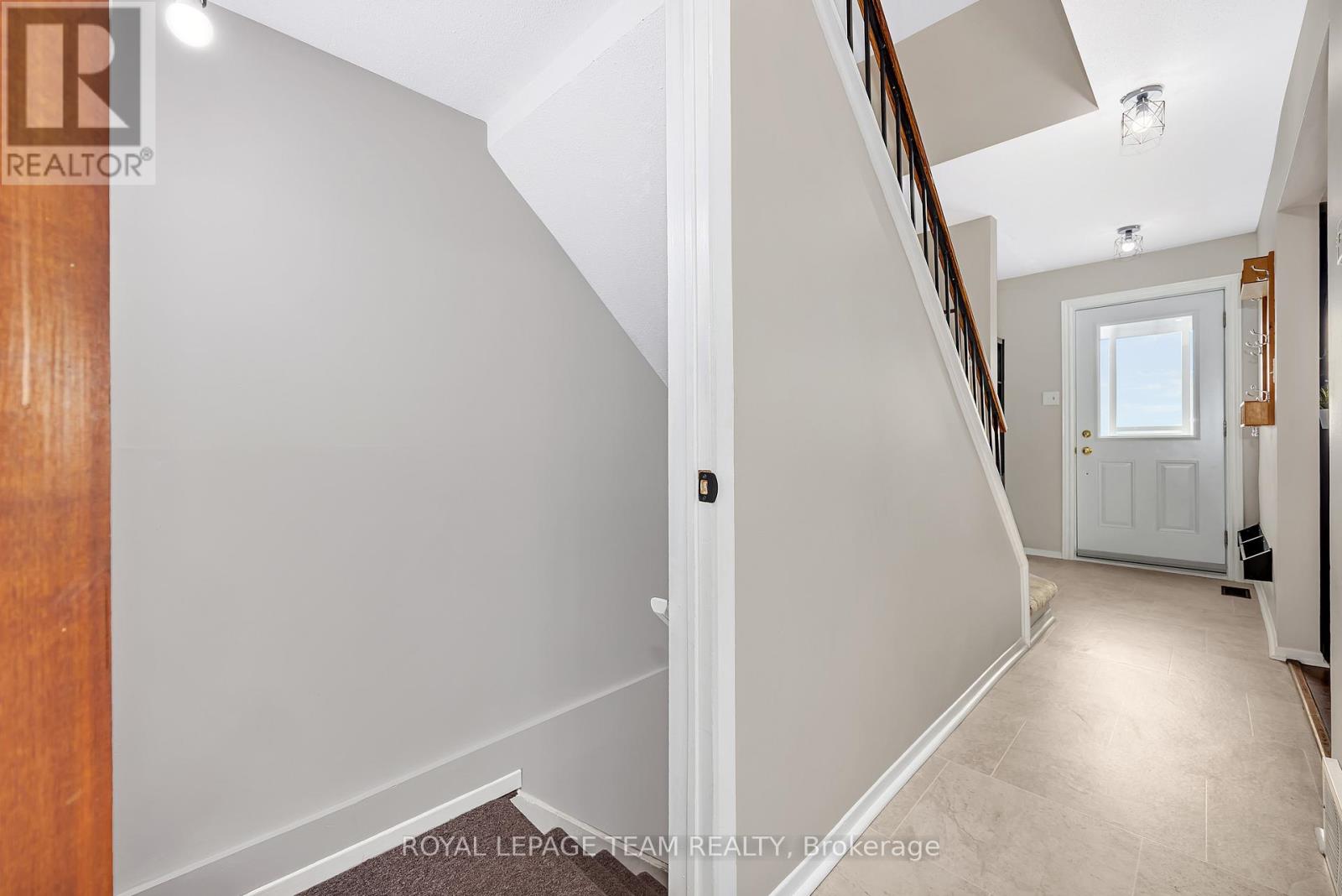 21 - 1960 Colorado Lane, Ottawa, Ontario  K1C 6T9 - Photo 24 - X12519324