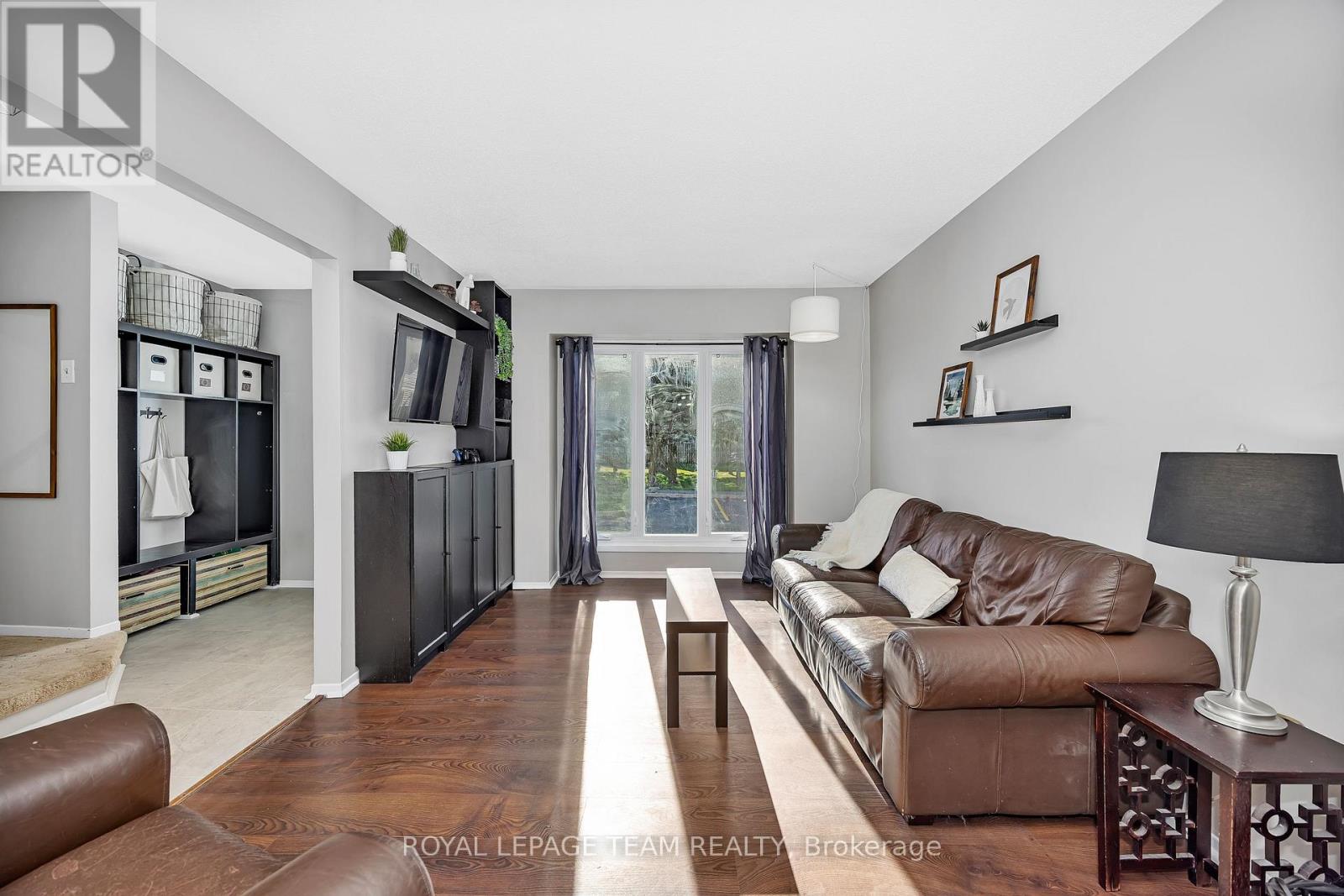 21 - 1960 Colorado Lane, Ottawa, Ontario  K1C 6T9 - Photo 5 - X12519324