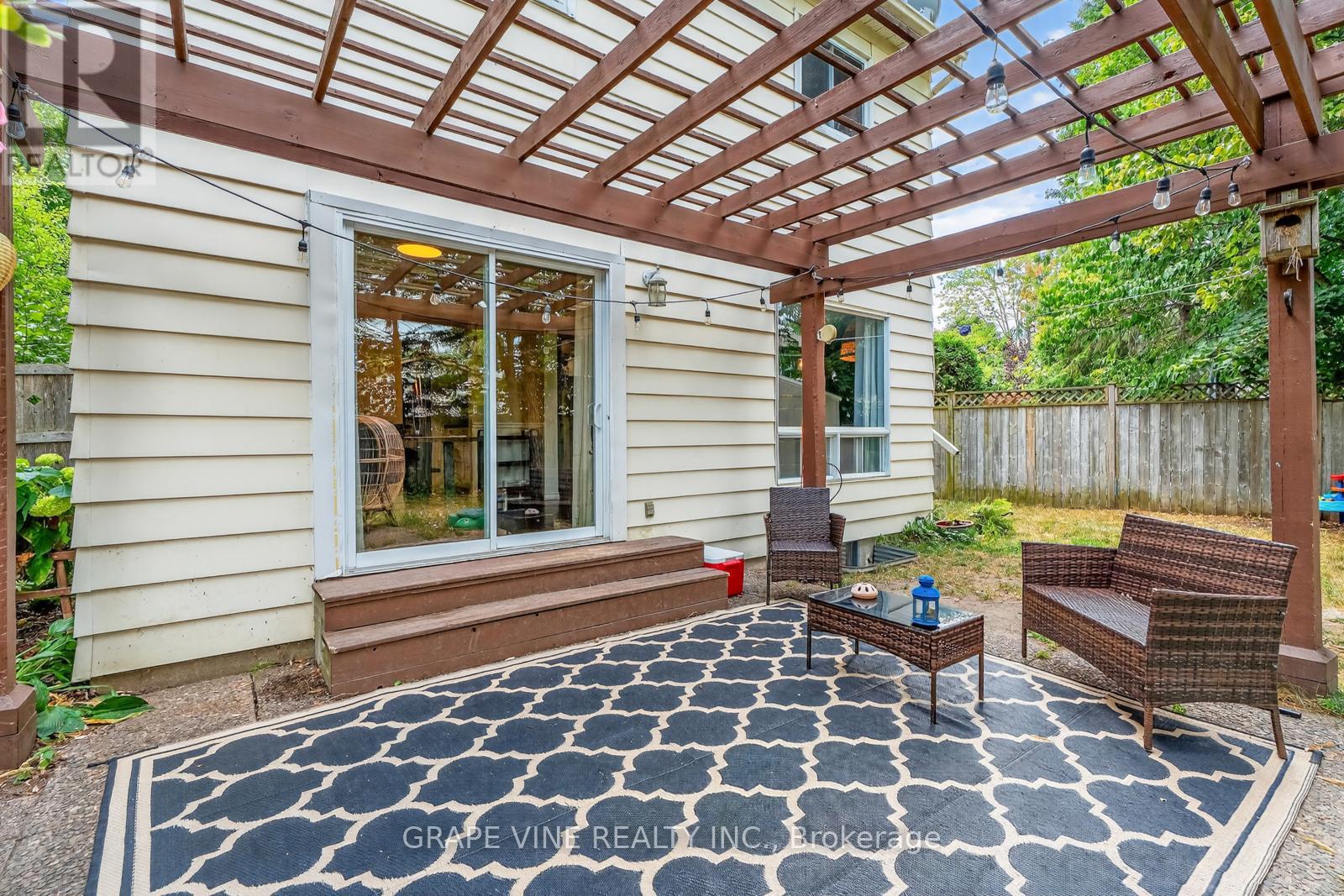 25 Pacer Place, Ottawa, Ontario  K2M 1B1 - Photo 6 - X12519344