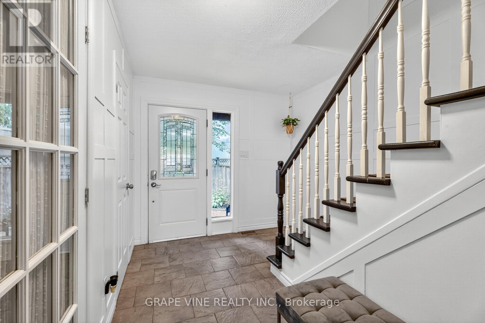 25 Pacer Place, Ottawa, Ontario  K2M 1B1 - Photo 7 - X12519344