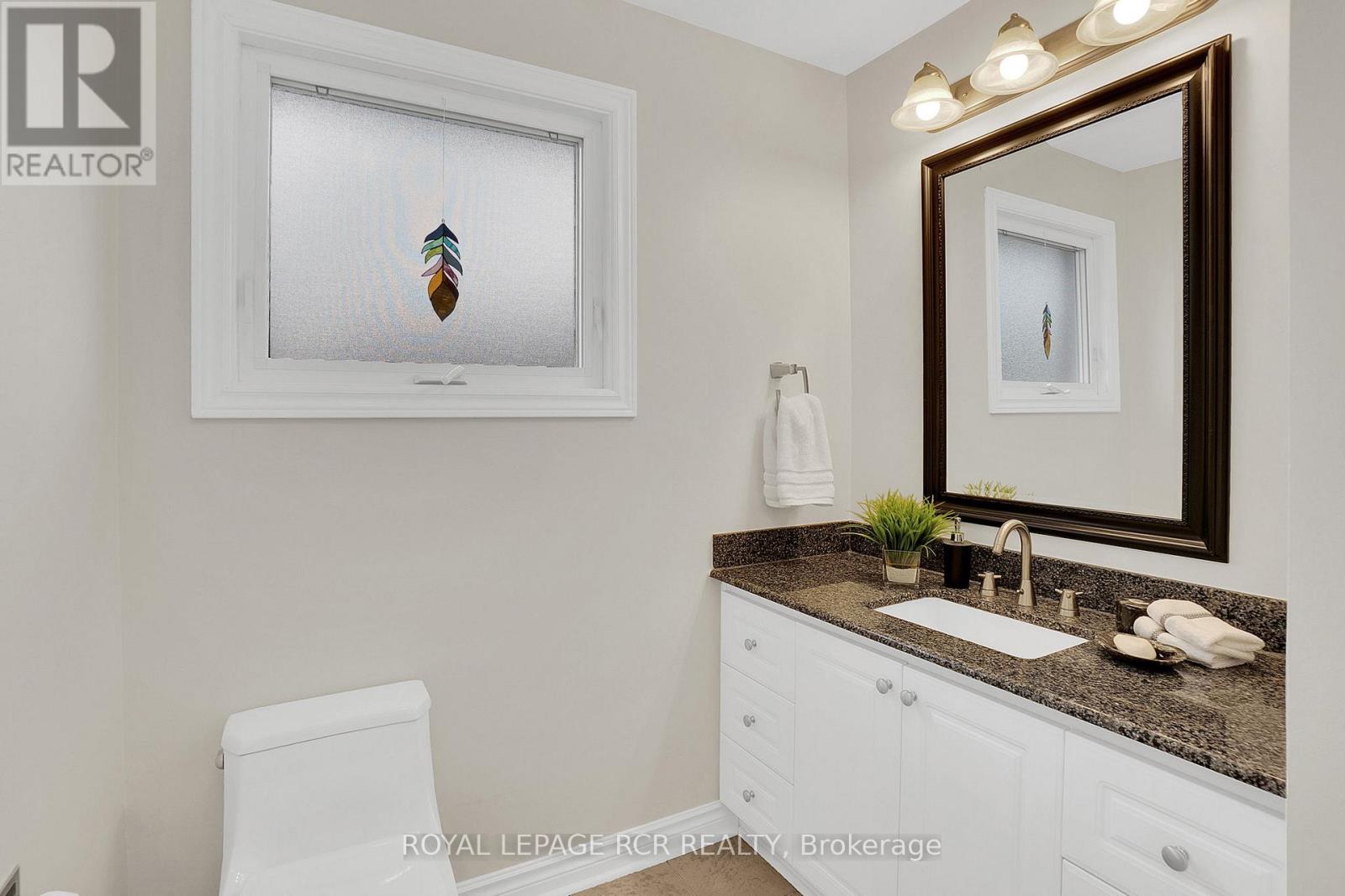 60 Royal Terrace Crescent, Caledon, Ontario  L7E 1N7 - Photo 18 - W12507952