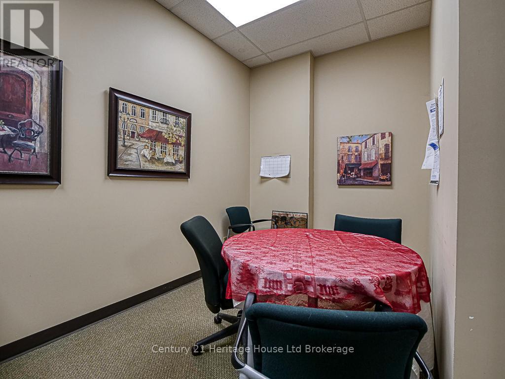 11 Riddell Street, Woodstock, Ontario  N4S 6L9 - Photo 13 - X12519230