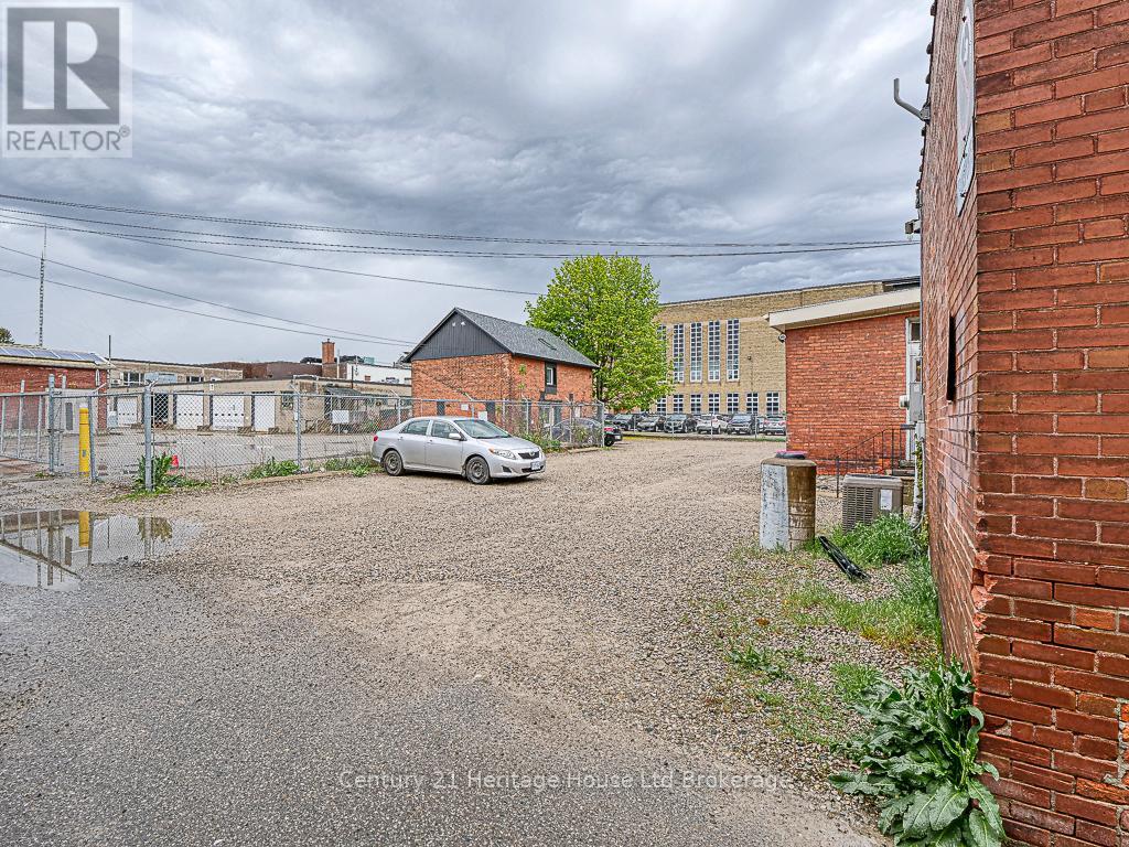 11 Riddell Street, Woodstock, Ontario  N4S 6L9 - Photo 23 - X12519230