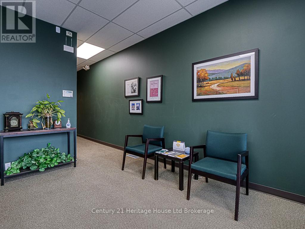 11 Riddell Street, Woodstock, Ontario  N4S 6L9 - Photo 8 - X12519230