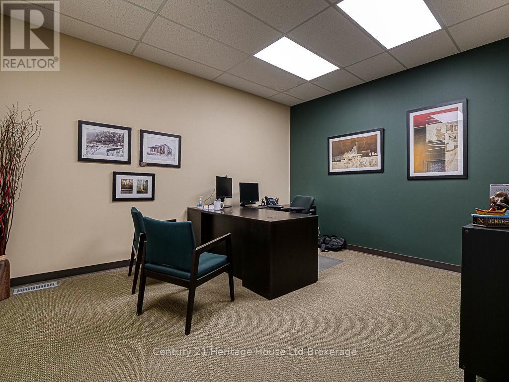 11 Riddell Street, Woodstock, Ontario  N4S 6L9 - Photo 9 - X12519230