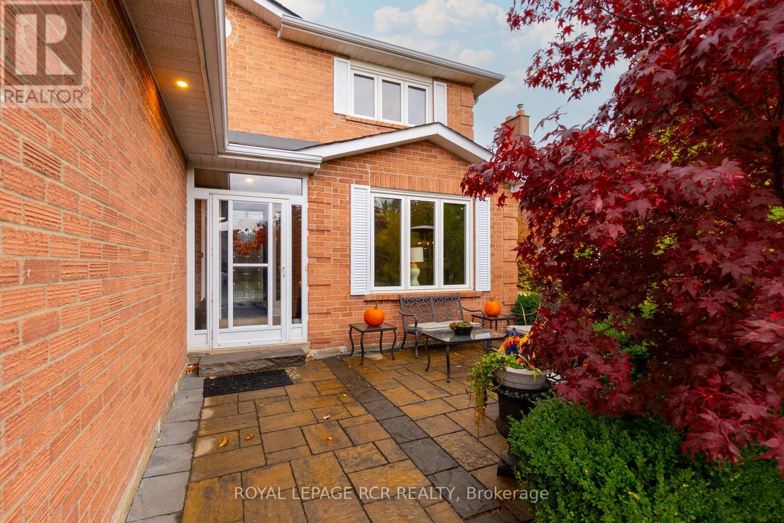 60 Royal Terrace Crescent, Caledon, Ontario  L7E 1N7 - Photo 4 - W12507952