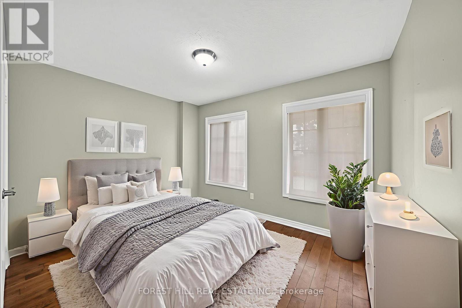 70 Diana Way, Barrie, Ontario  L4M 7H9 - Photo 13 - S12519124