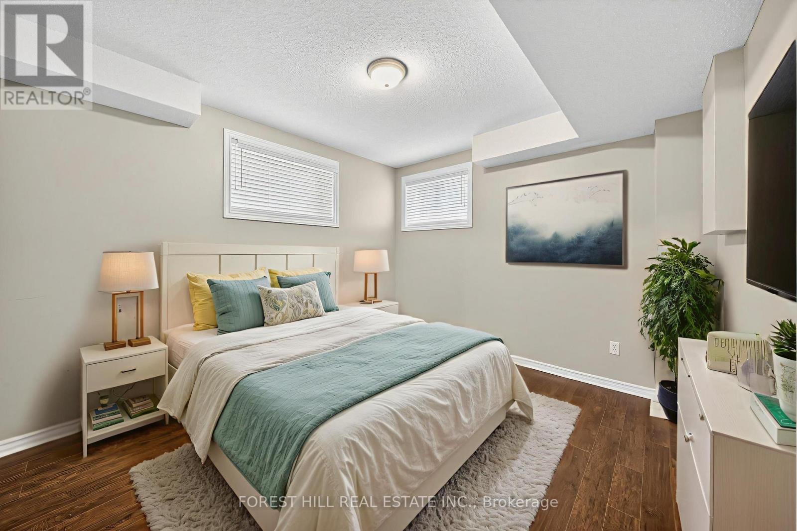 70 Diana Way, Barrie, Ontario  L4M 7H9 - Photo 21 - S12519124