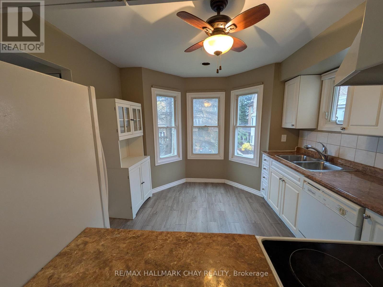 22 - 119 D'ambrosio Drive, Barrie, Ontario  L4N 7R7 - Photo 4 - S12519134