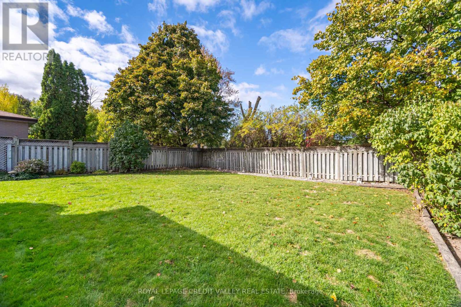 9 Glenora Crescent, Brampton, Ontario  L6S 1E1 - Photo 38 - W12517154