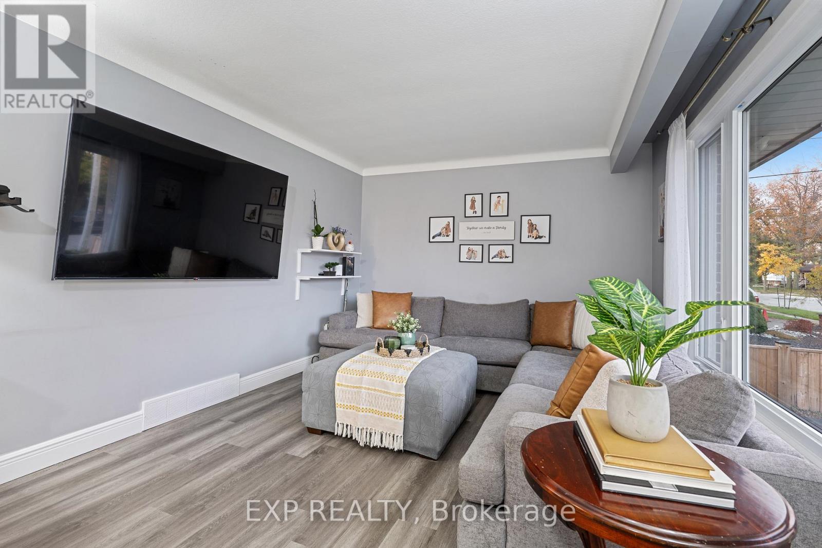 60 Grange Avenue, Welland, Ontario  L3B 1G7 - Photo 5 - X12519372