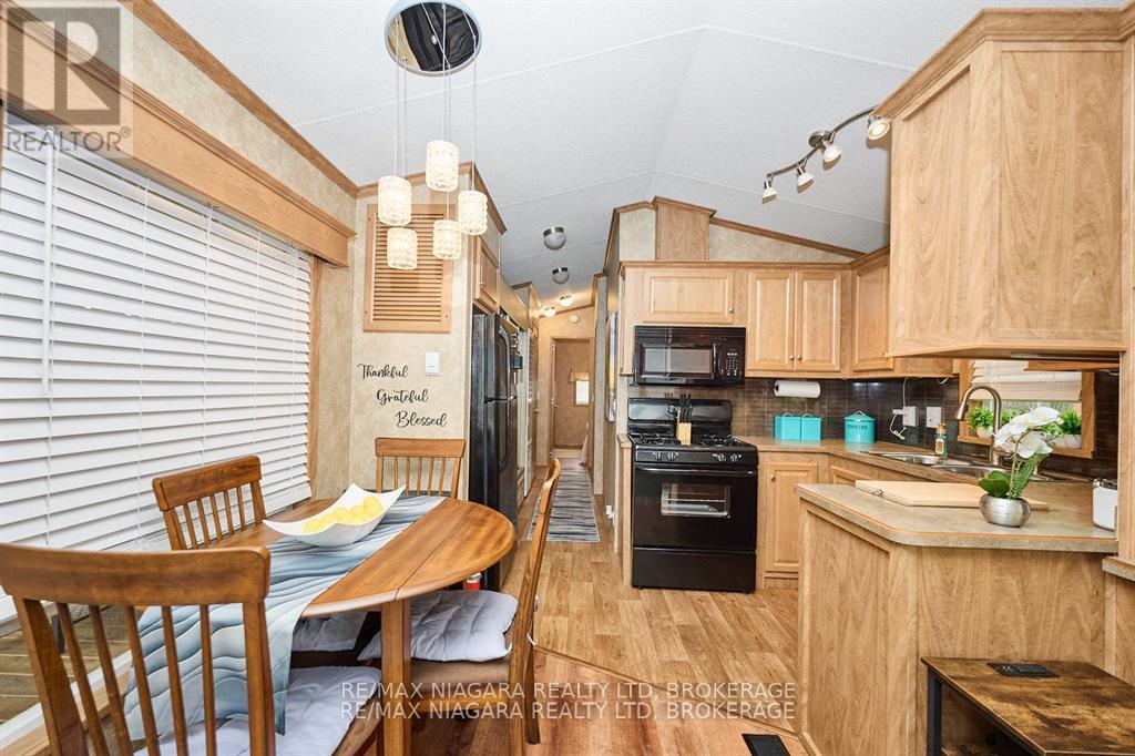 525 - 1501 Line 8 Road, Niagara-On-The-Lake, Ontario  L0S 1J0 - Photo 8 - X12519420